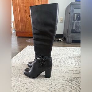 Tahari Womens 6M Felix Tall Black Leather Fashion Heels Size 7